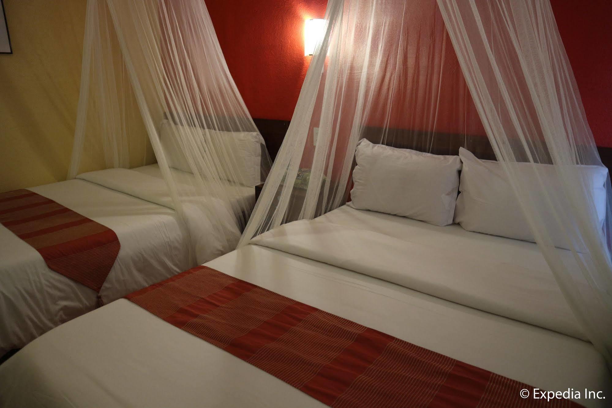 Sun Villa Beachfront Resort & Spa Balabag  Exterior foto