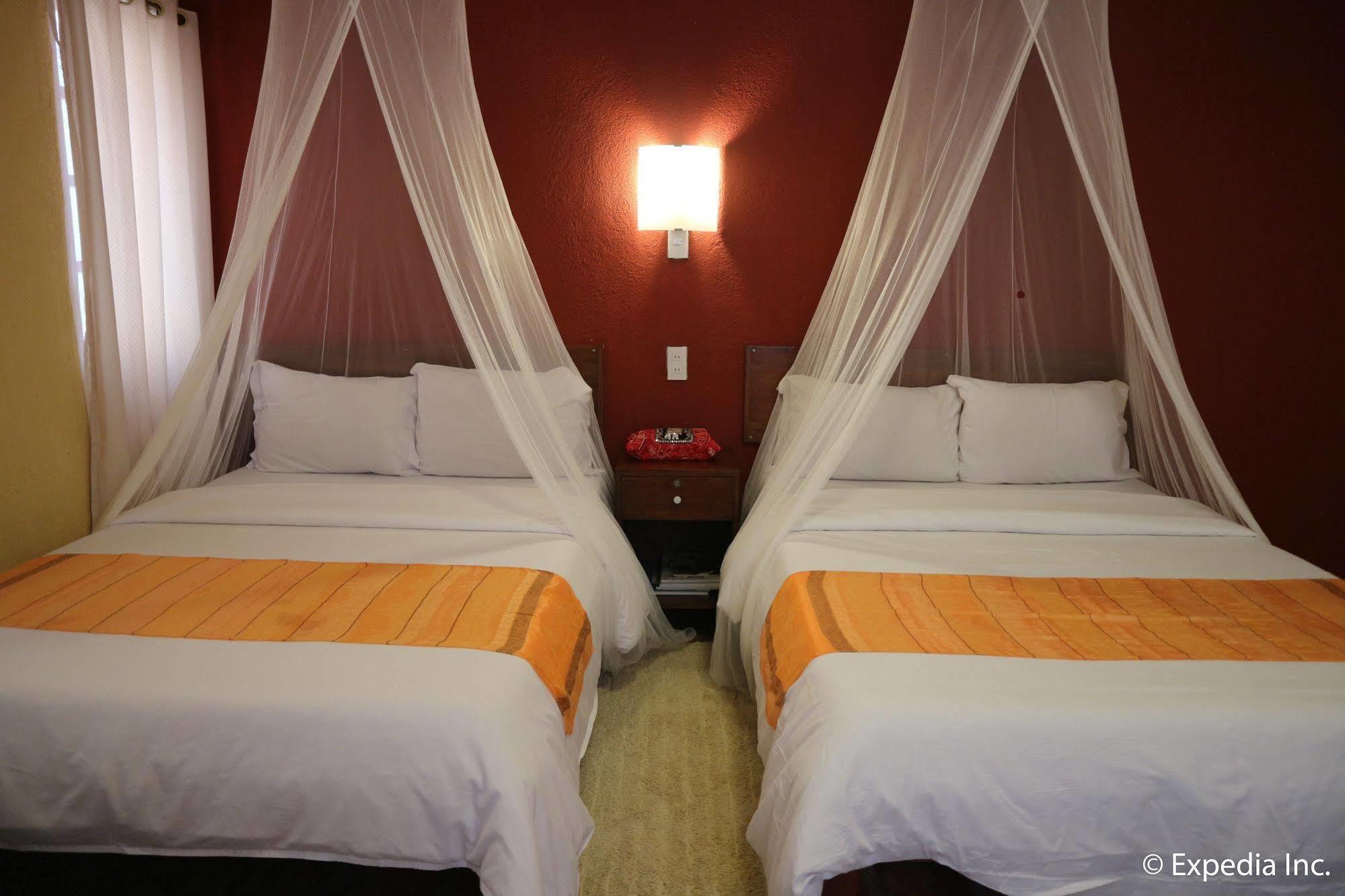 Sun Villa Beachfront Resort & Spa Balabag  Exterior foto