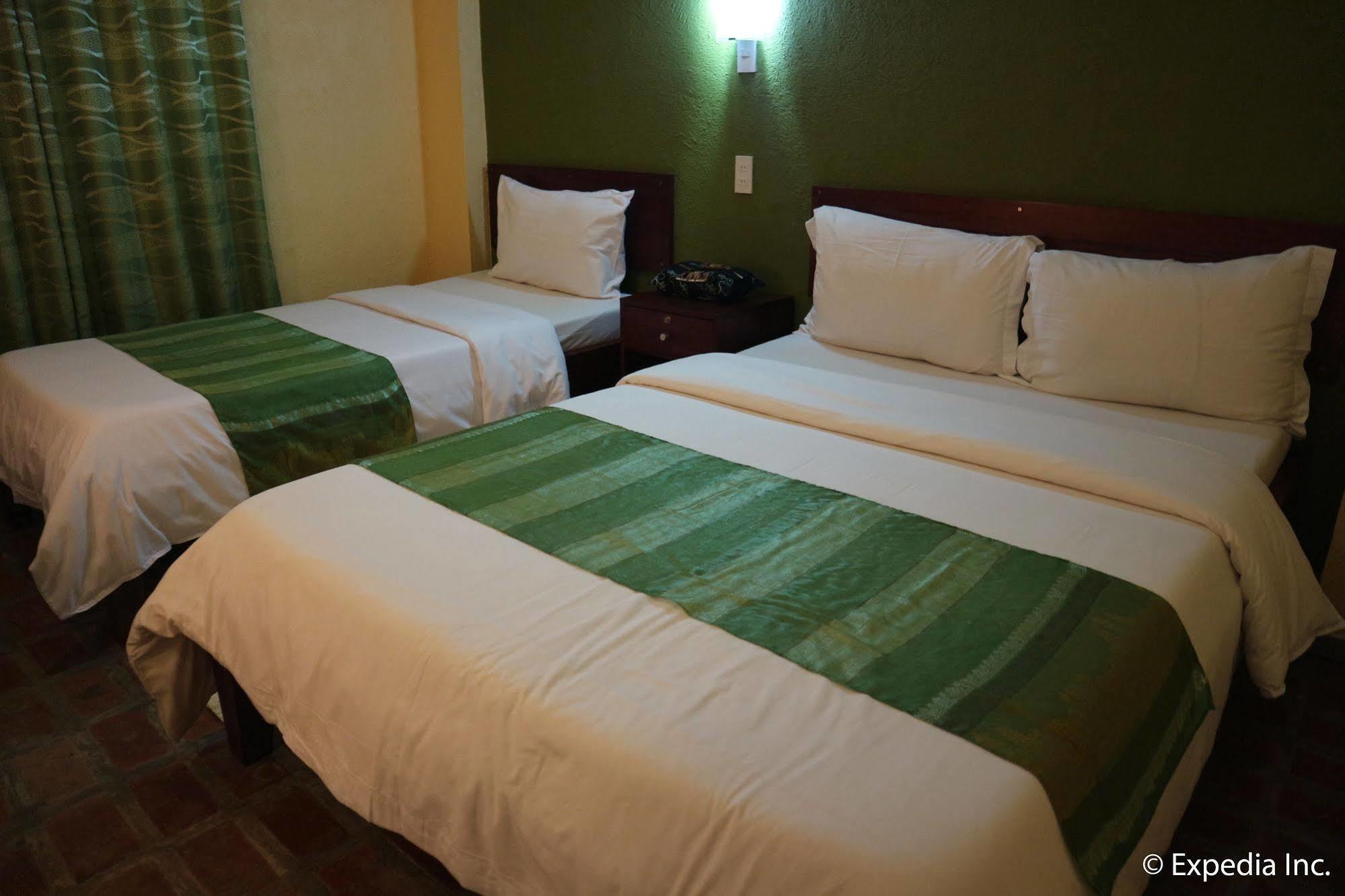 Sun Villa Beachfront Resort & Spa Balabag  Exterior foto