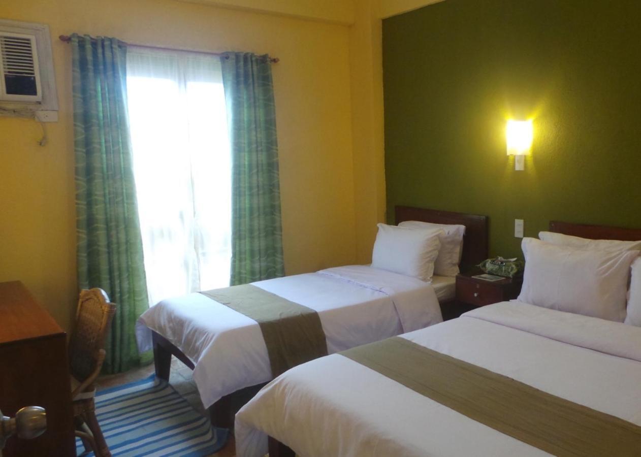 Sun Villa Beachfront Resort & Spa Balabag  Quarto foto